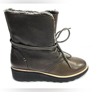 Clarks Women’s Sharon Pearl Boot Brown Size 6 M